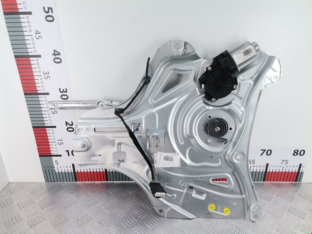 Стеклоподъемник передний правый HYUNDAI ix35 2010-2015