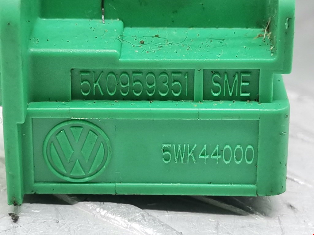 Датчик AIR BAG (подушек безопасности) VOLKSWAGEN Golf VI 2009-2012