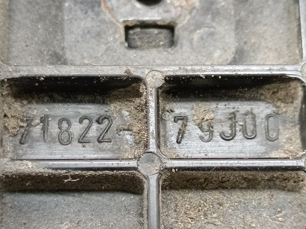 Кронштейн заднего бампера левый правый FIAT Sedici 2005-2014