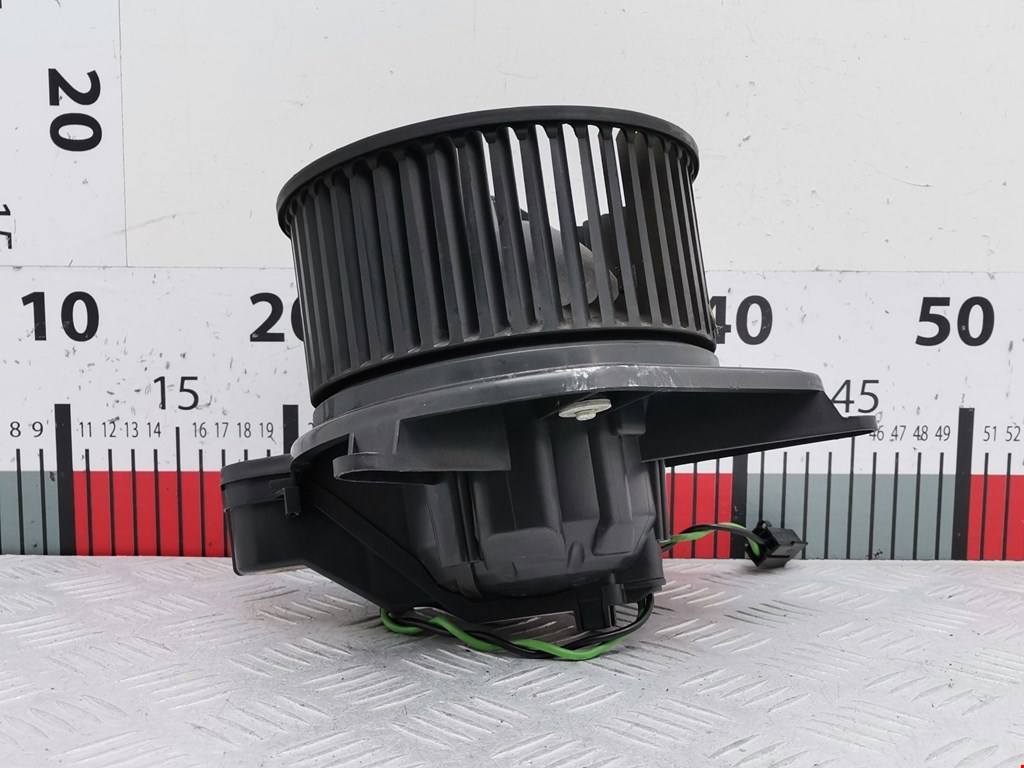 Моторчик (мотор) отопителя салона JEEP Grand Cherokee WK 2004-2010