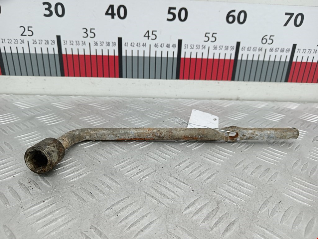 Ключ балонный FIAT Sedici 2005-2014