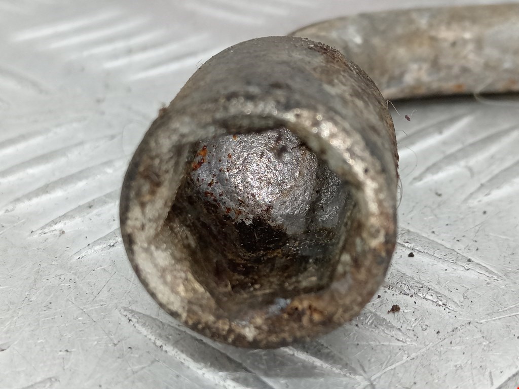 Ключ балонный FIAT Sedici 2005-2014