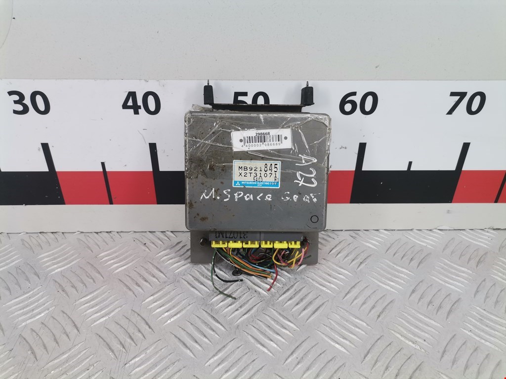 Блок управления ABS MITSUBISHI Space Gear 1994-2007