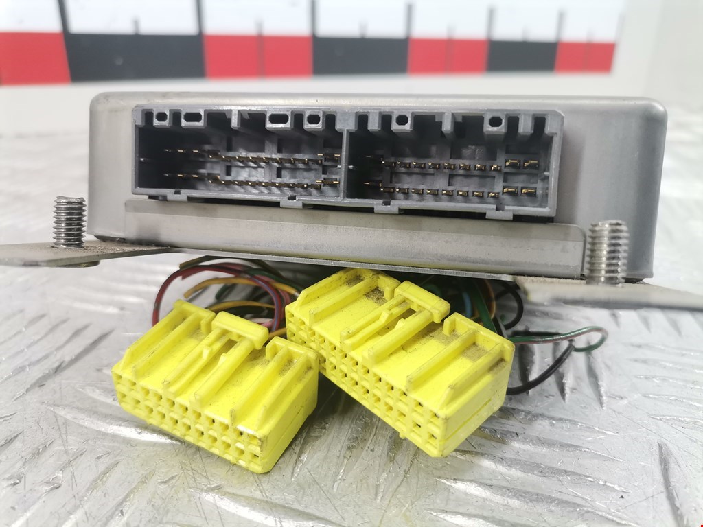 Блок управления ABS MITSUBISHI Space Gear 1994-2007