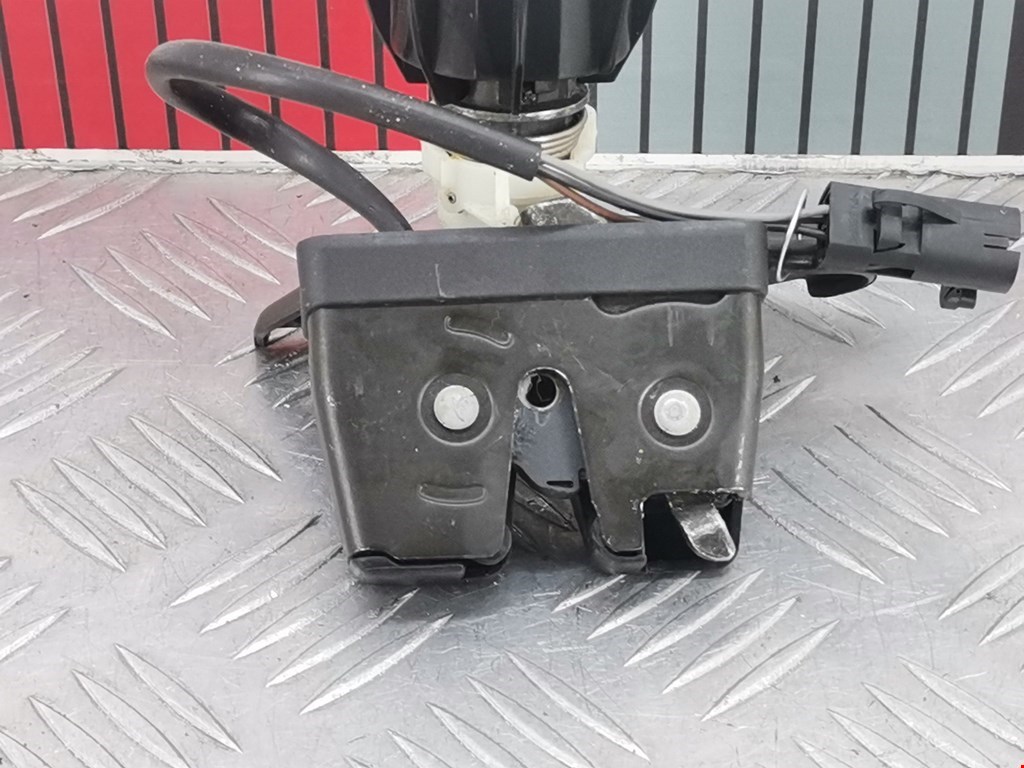 Замок багажника (крышки двери) FIAT Punto II (188) 1999-2007