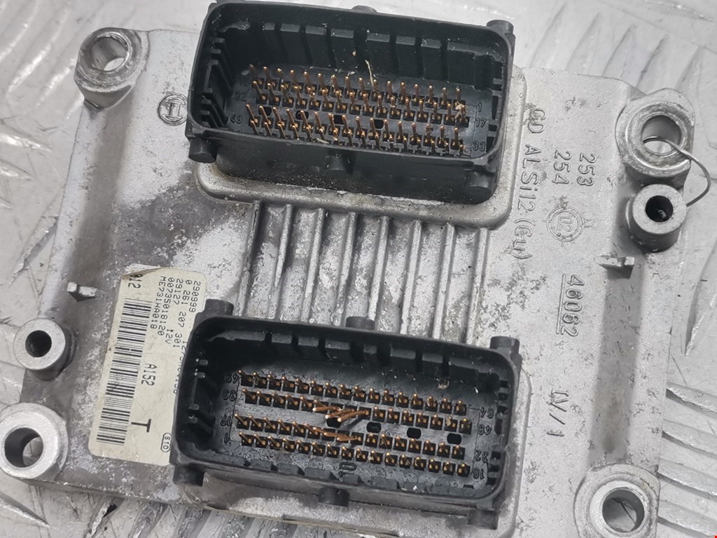 Блок управления двигателя (ЭБУ) ALFA ROMEO 147 2000-2010