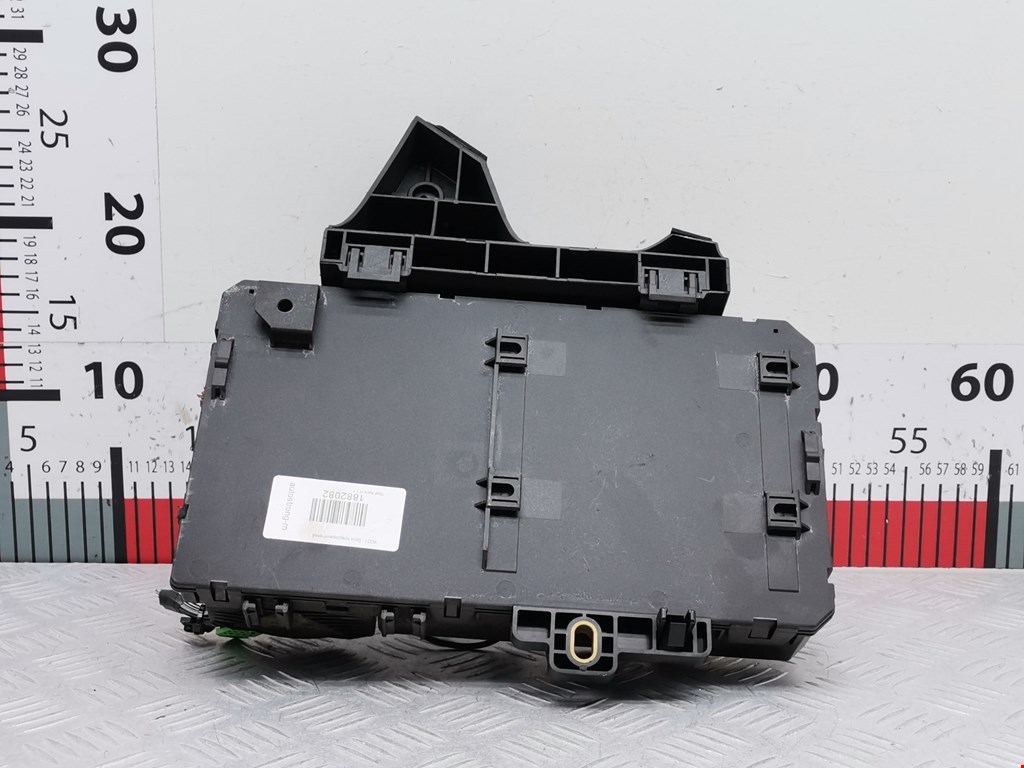 Датчик уровня в бачок омывателя OPEL Astra H/Family 2004-2015