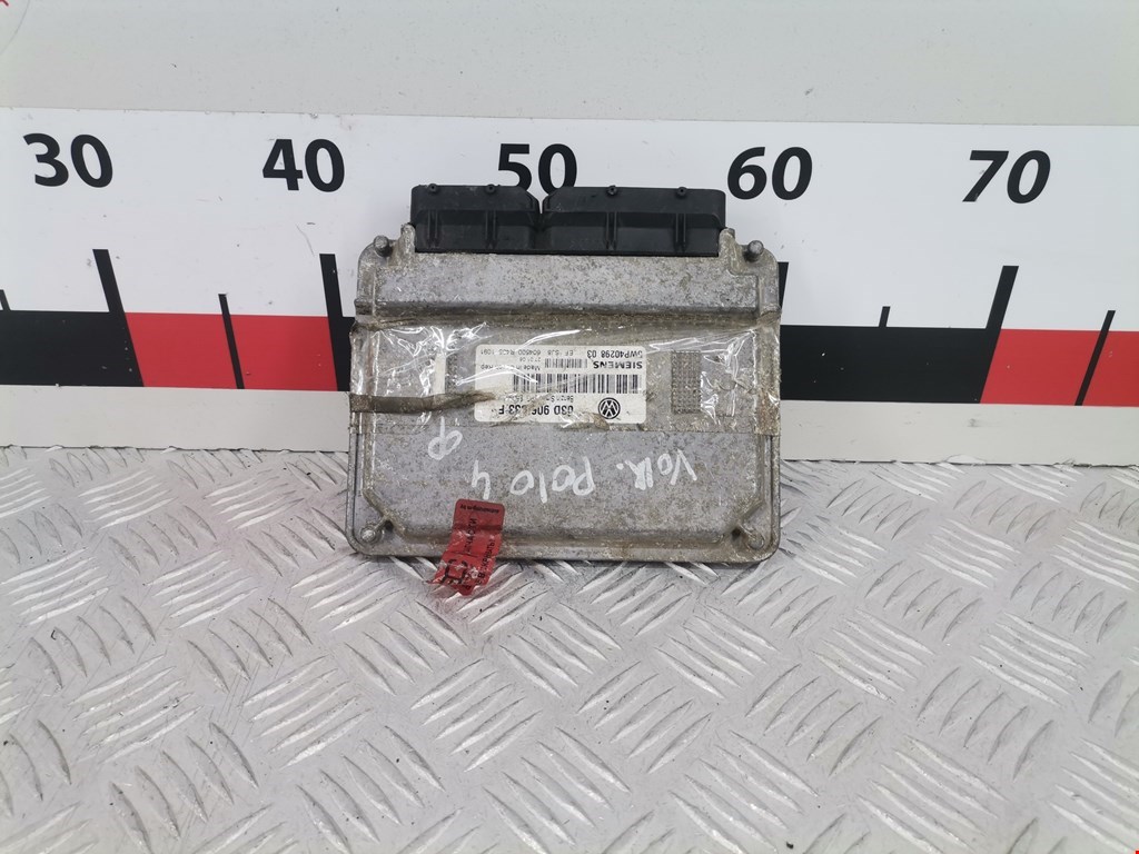 Блок управления двигателя (ЭБУ) VOLKSWAGEN Polo IV 2001-2009