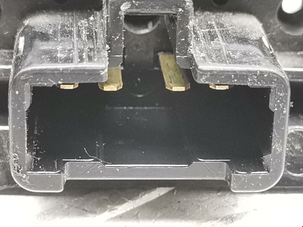 Выключатель концевой (концевик) HYUNDAI Grand Starex 2007-н.в.