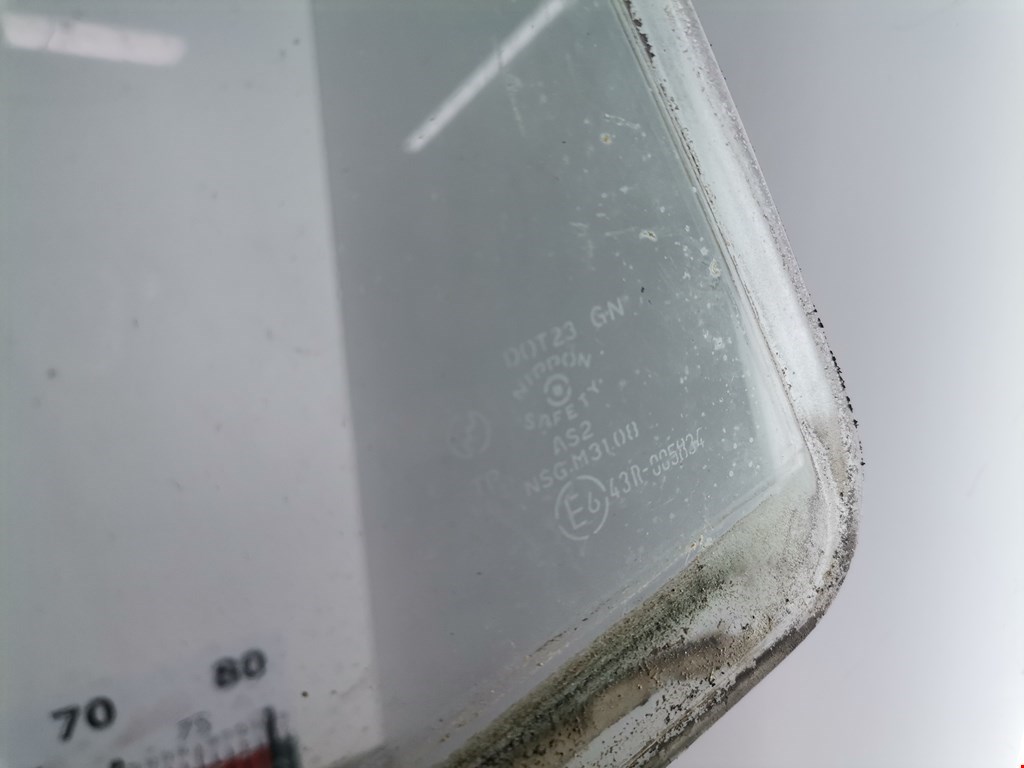 Стекло двери заднее левое MAZDA Premacy CP 1999-2004