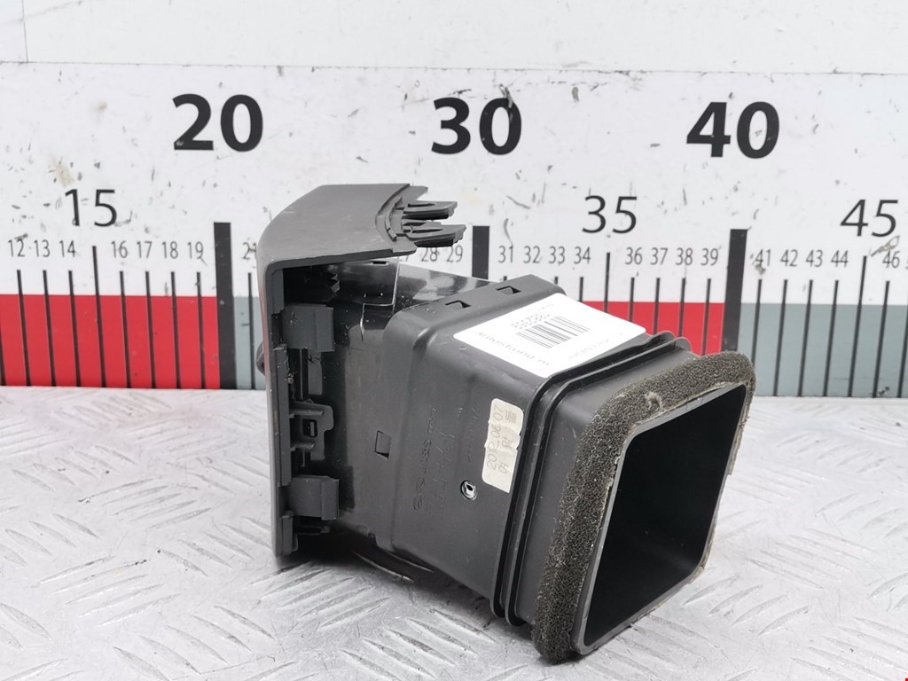 Дефлектор воздушный HYUNDAI Grand Starex 2007-н.в.