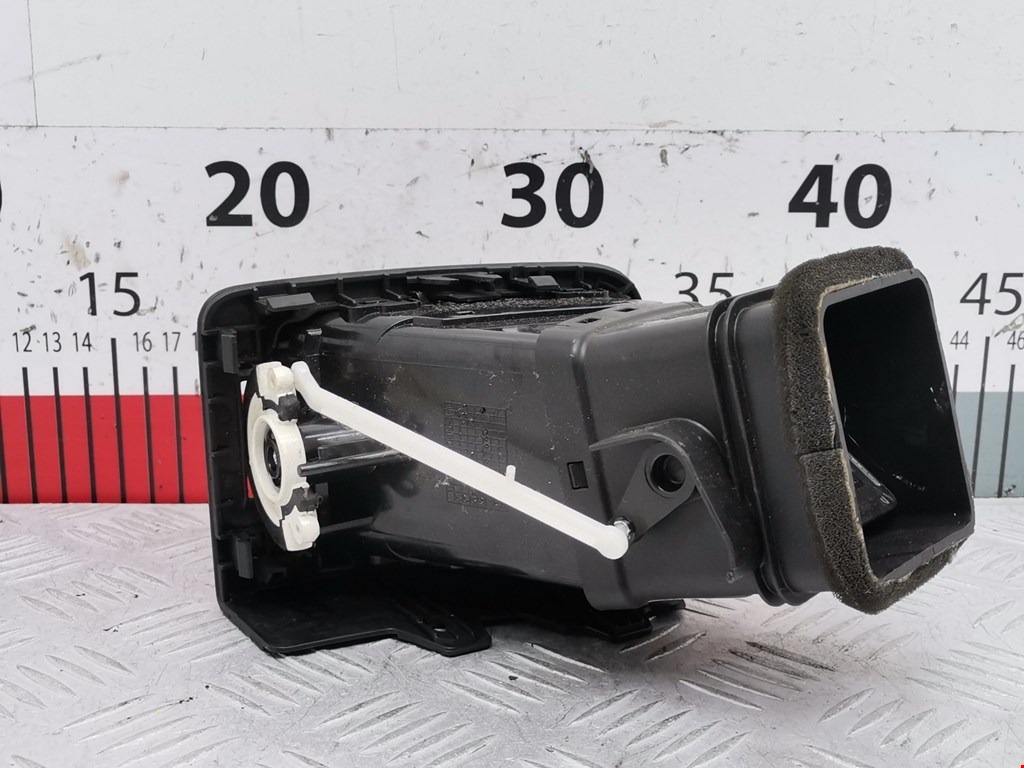 Дефлектор воздушный HYUNDAI Grand Starex 2007-н.в.