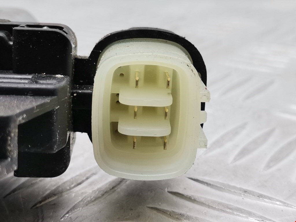 Стеклоподъемник задний правый MITSUBISHI L200 KB 2006-2015