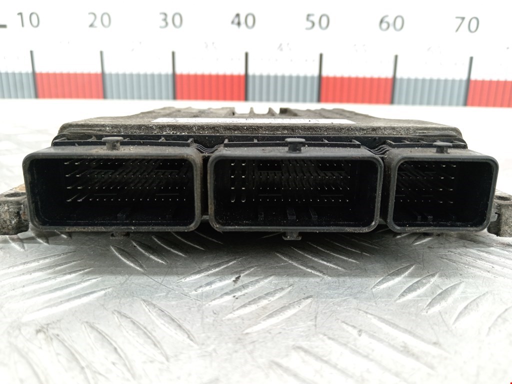 Блок управления двигателя (ЭБУ) RENAULT Megane III 2009-2016