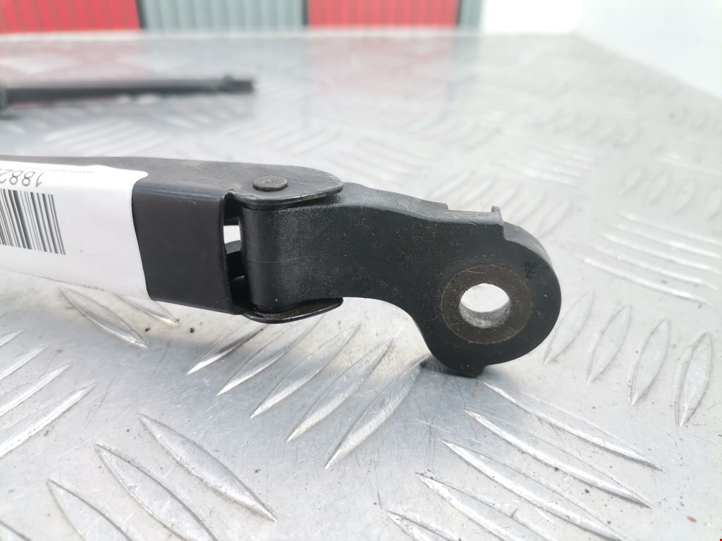 Поводок дворника задний (заднего) VOLKSWAGEN Sharan 1995-2010