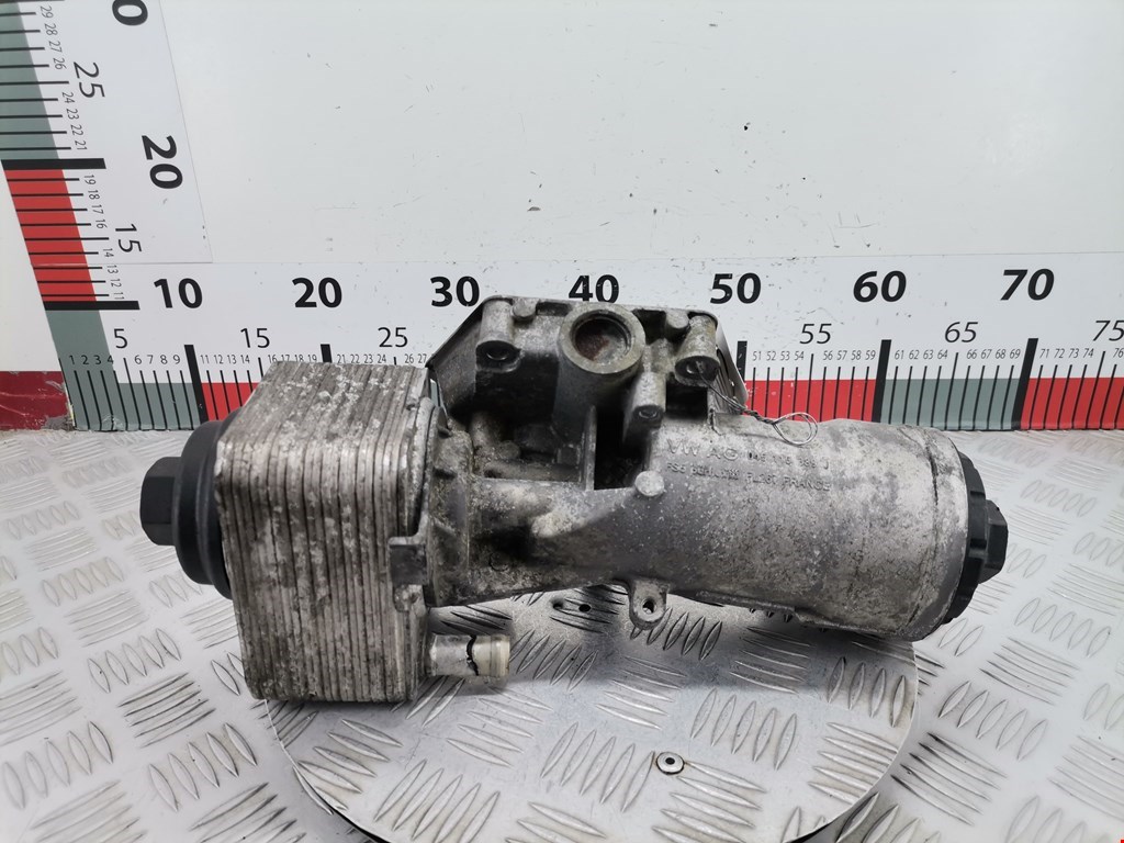 Корпус масляного фильтра VOLKSWAGEN Passat B6 2005-2011