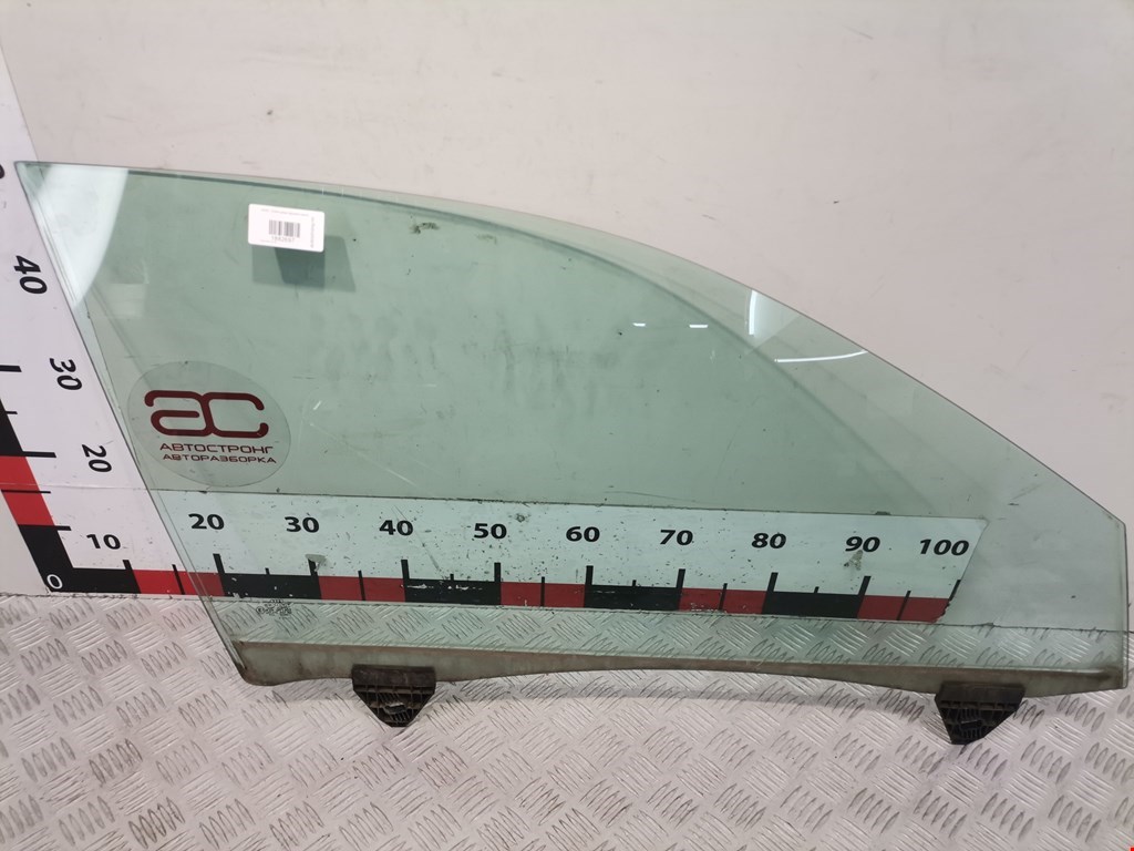 Стекло двери переднее правое AUDI A4 B6 2001-2005