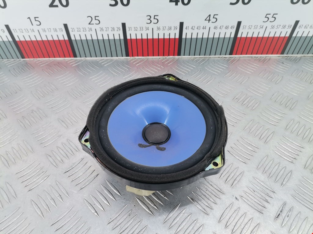 Динамик KIA Carens 1999-2002