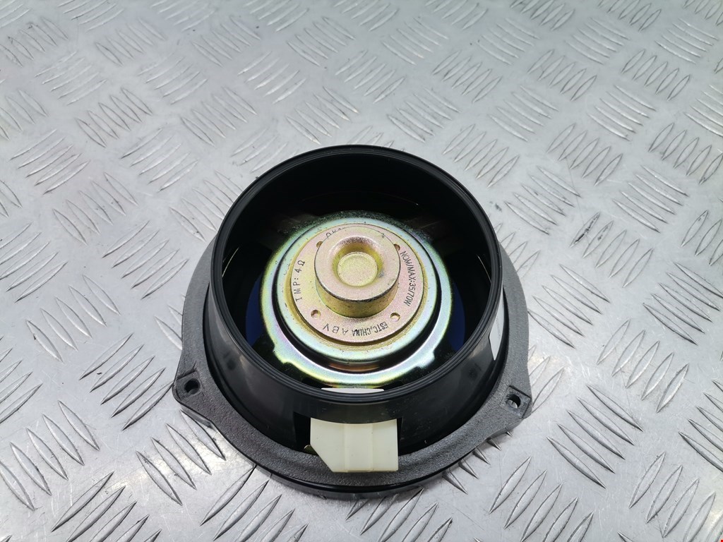 Динамик KIA Carens 1999-2002