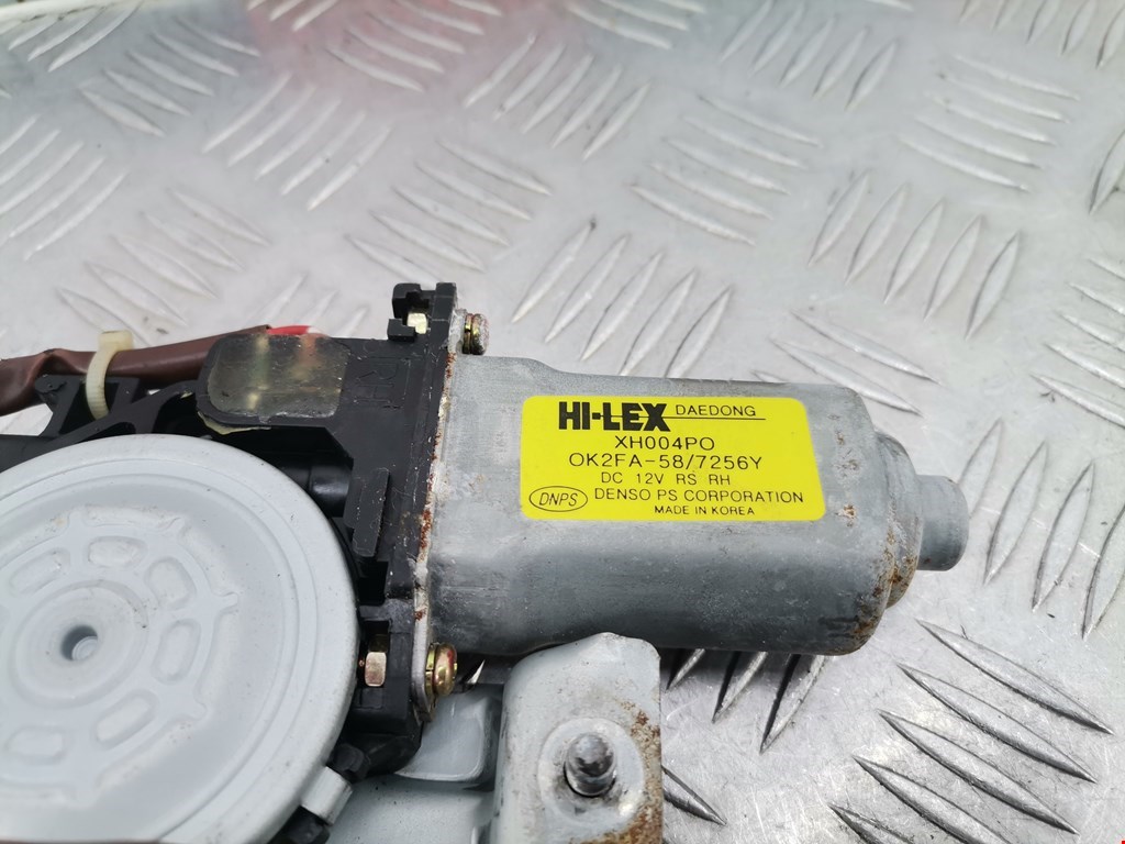 Стеклоподъемник задний правый KIA Carens 1999-2002