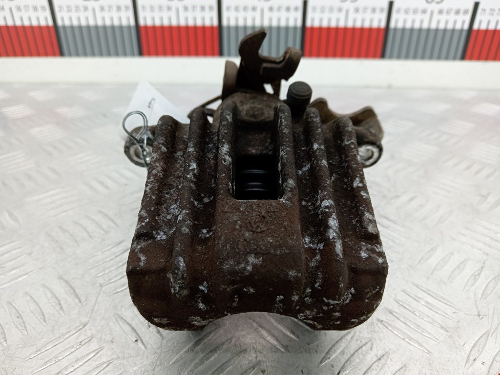 Суппорт задний правый VOLKSWAGEN Passat B5 1997-2005