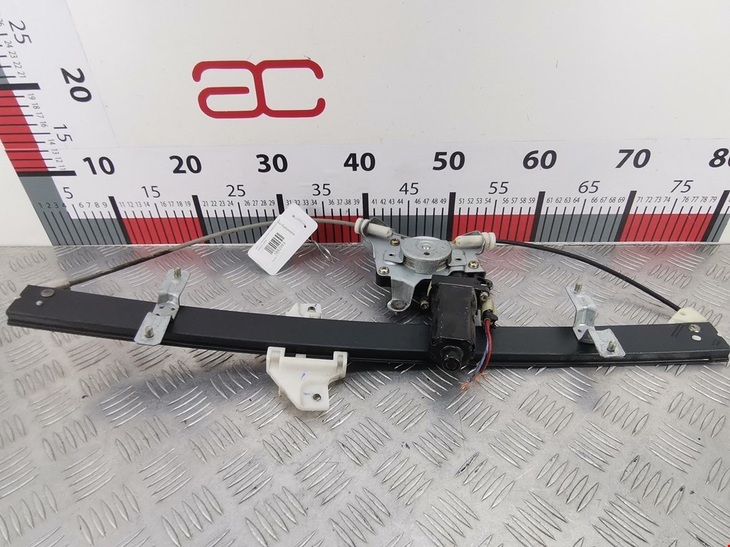 Стеклоподъемник передний правый HYUNDAI Starex (H-1) Starex H-1 1997-2007