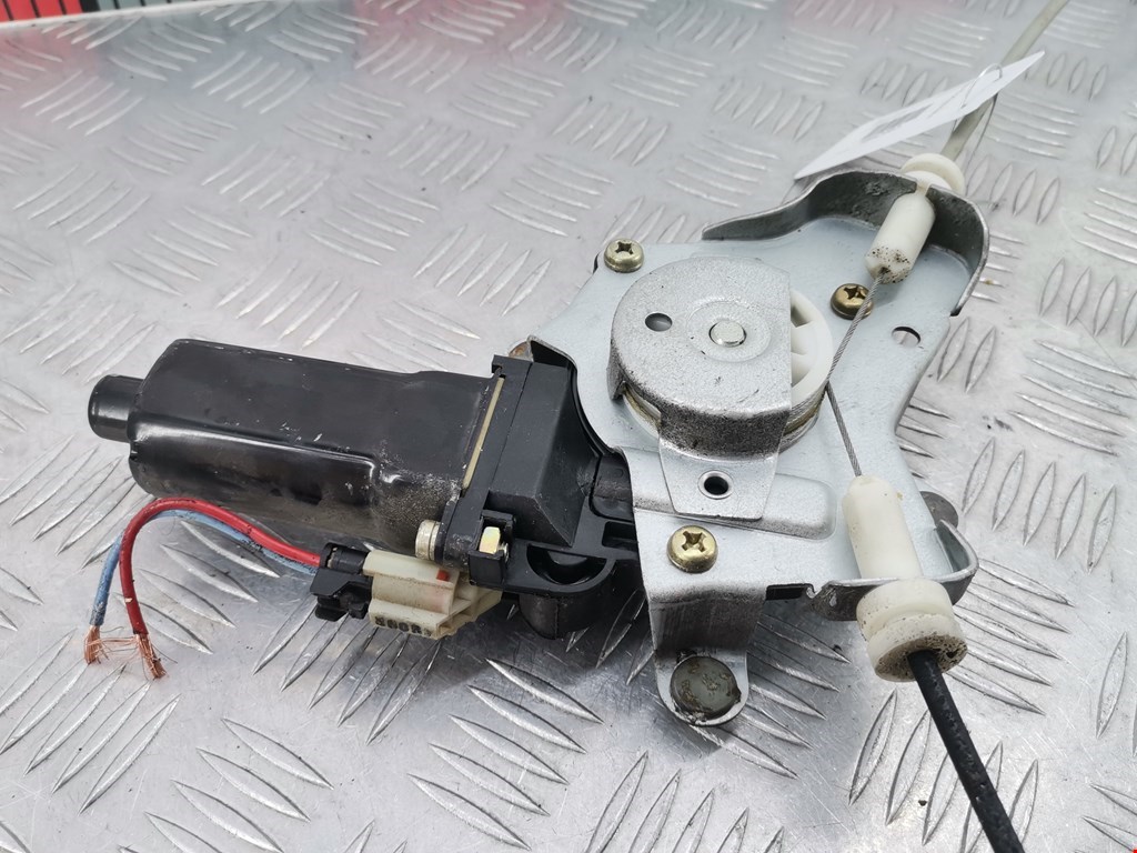 Стеклоподъемник передний правый HYUNDAI Starex (H-1) Starex H-1 1997-2007