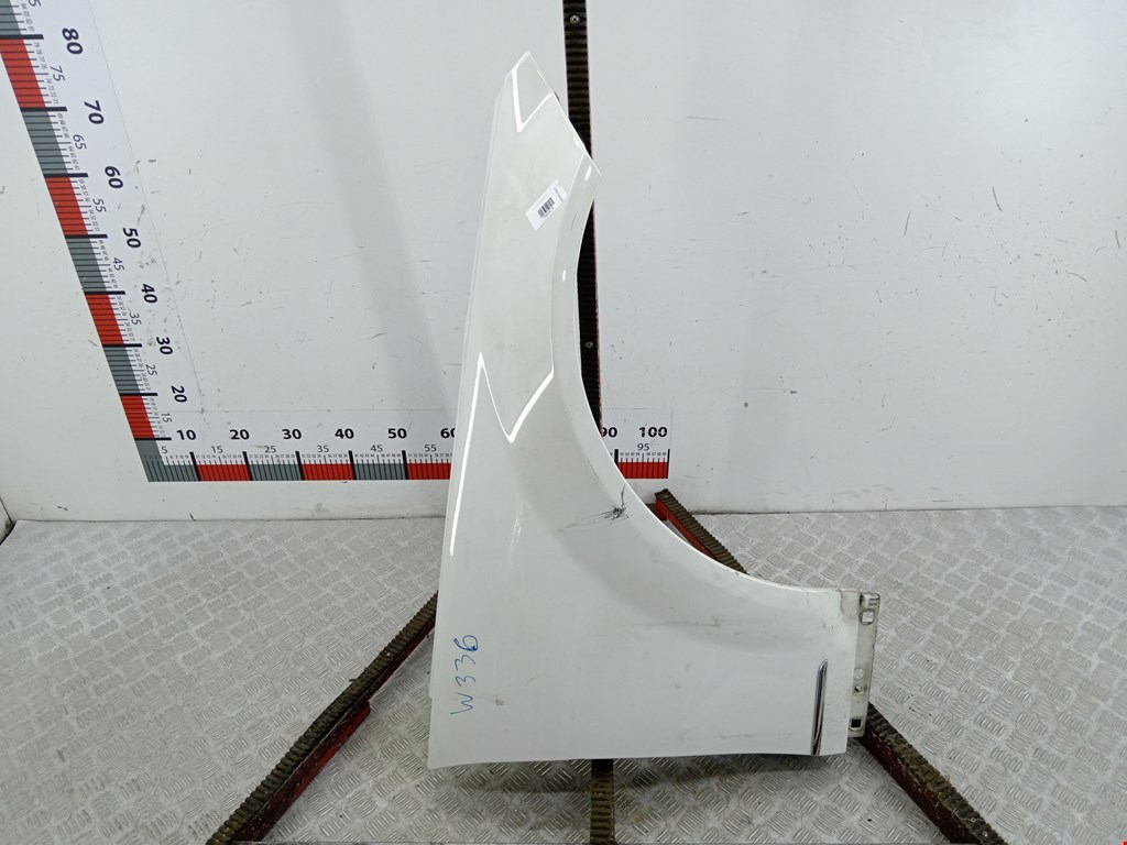 Крыло переднее правое MERCEDES-BENZ C-Class C-klasse W204 2007-2015