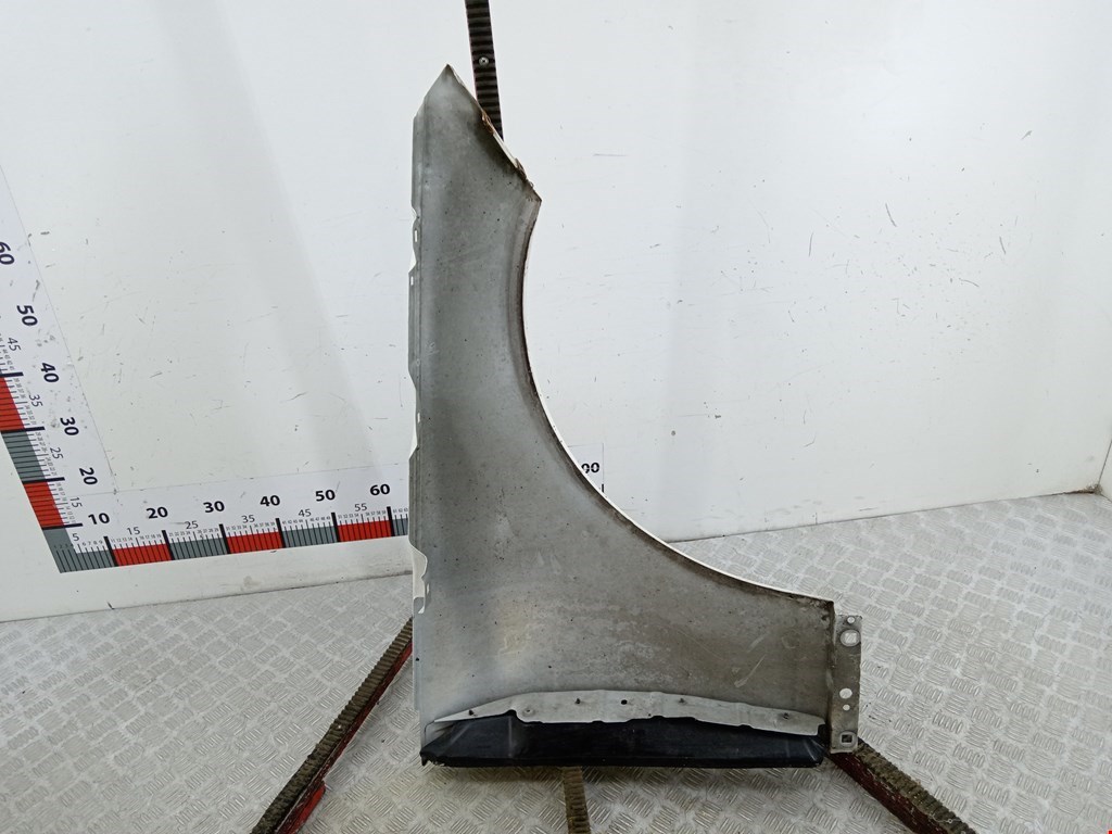 Крыло переднее левое MERCEDES-BENZ C-Class C-klasse W204 2007-2015