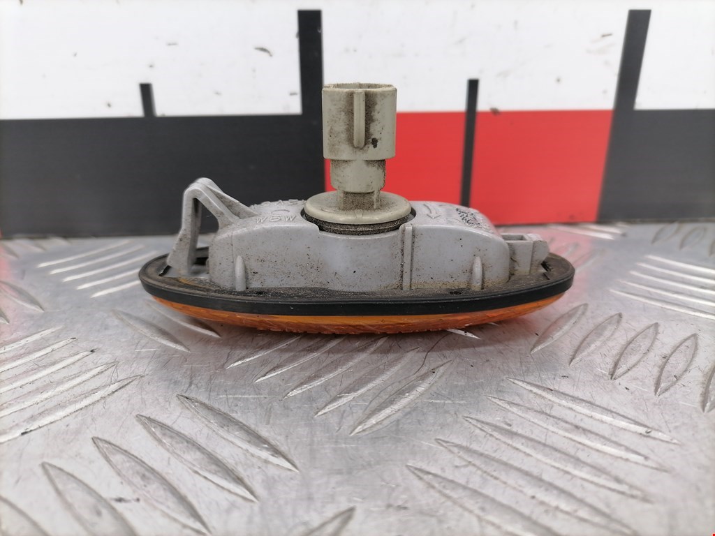 Повторитель на крыло MAZDA Premacy CP 1999-2004