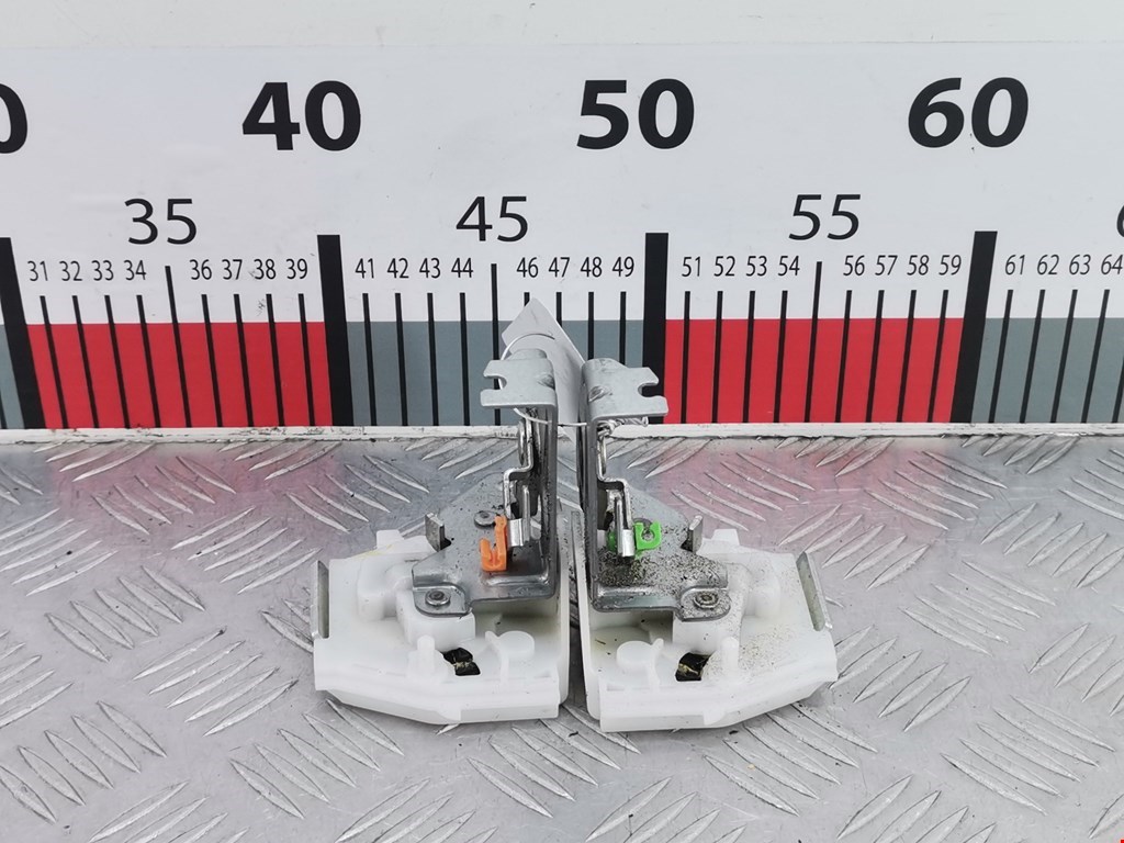 Замок багажника (крышки двери) MITSUBISHI Outlander XL 2006-2012