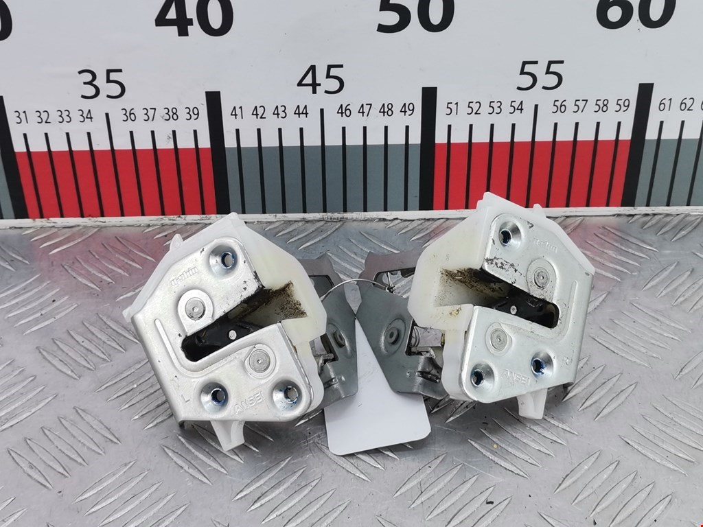 Замок багажника (крышки двери) MITSUBISHI Outlander XL 2006-2012