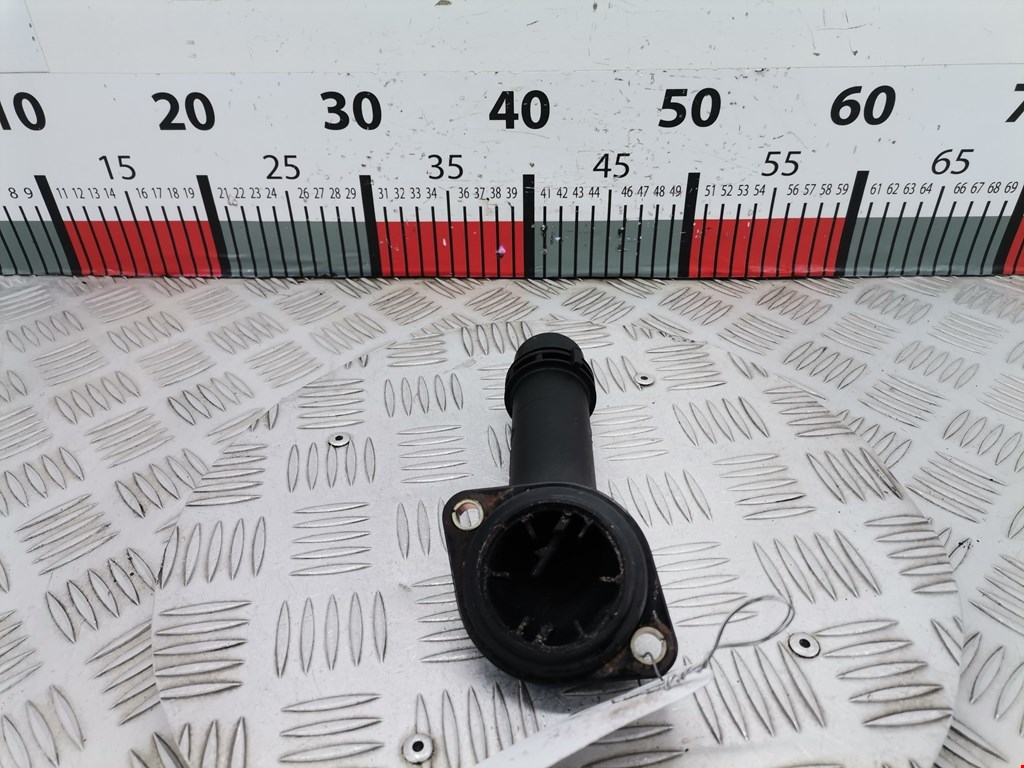 Корпус термостата AUDI A4 B5 1995-2001