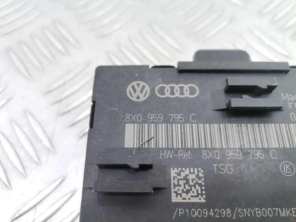 Блок комфорта AUDI Q3 I 2011-2018