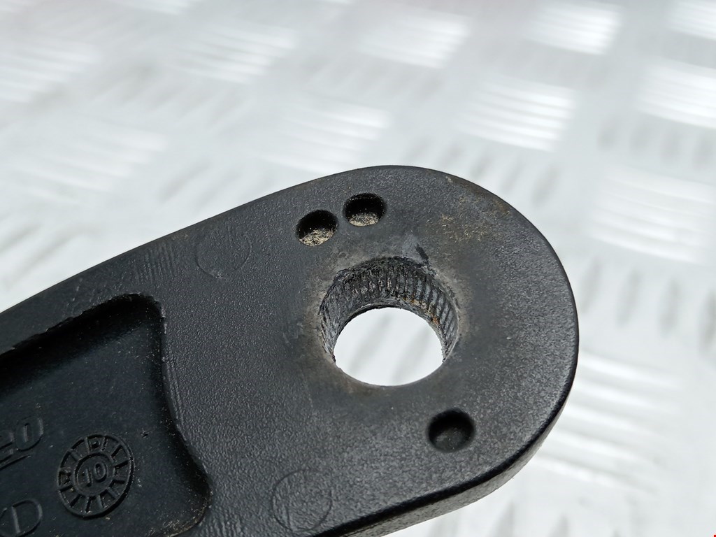 Поводок дворников передний левый/ правый CITROEN C3 2009-2016