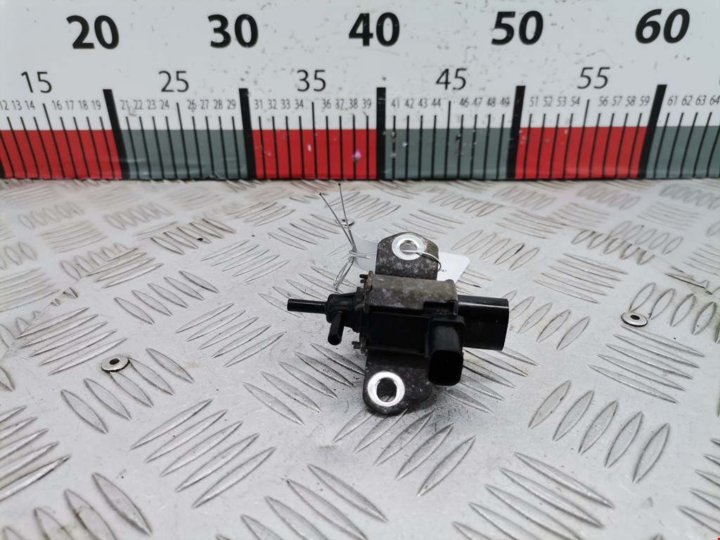 Клапан воздушного фильтра Mazda 6 GG (2002-2008)