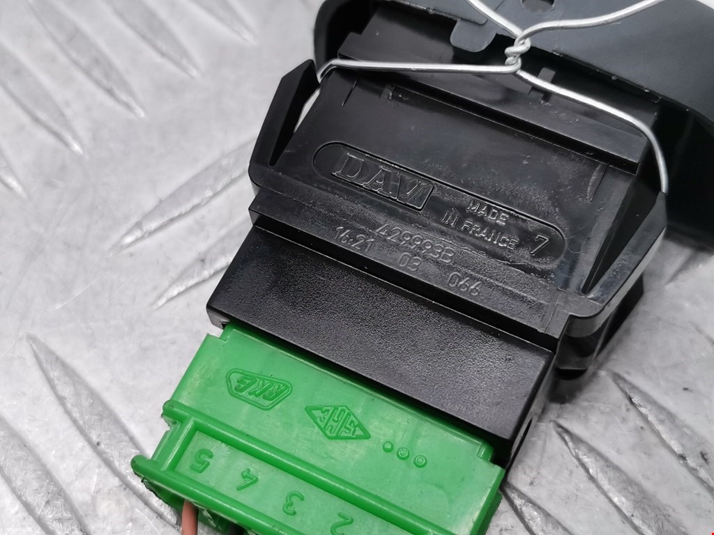 Кнопка центрального замка RENAULT Megane I 1996-2002