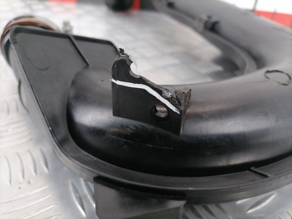 Патрубок воздушного фильтра FORD Mondeo IV 2007-2015