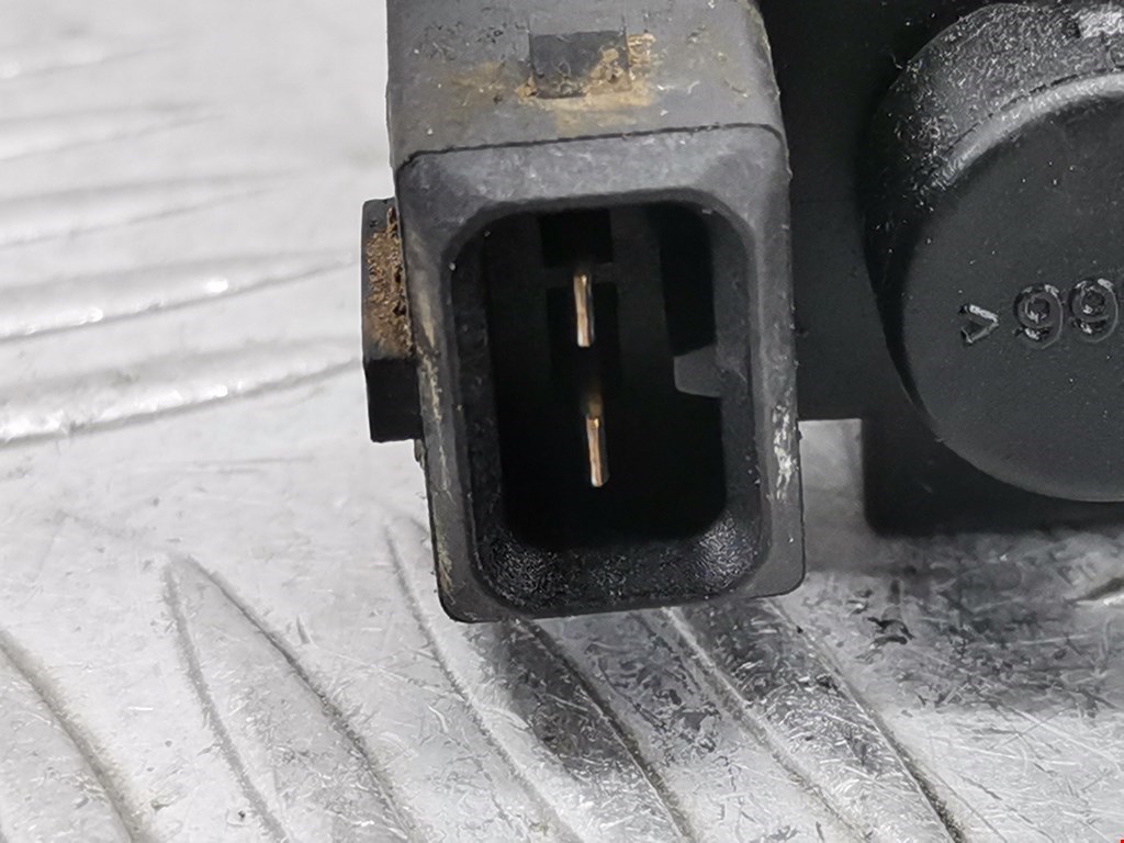 Клапан электромагнитный LAND ROVER Range Rover 2002-2012