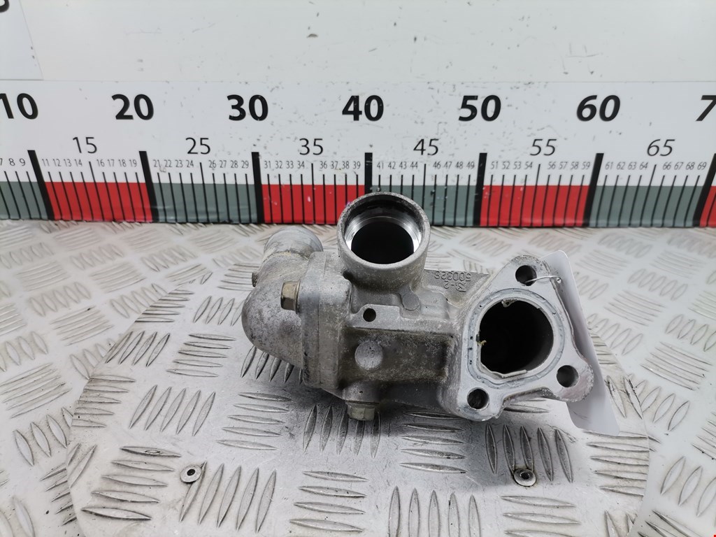 Корпус термостата MITSUBISHI Carisma 1995-1999