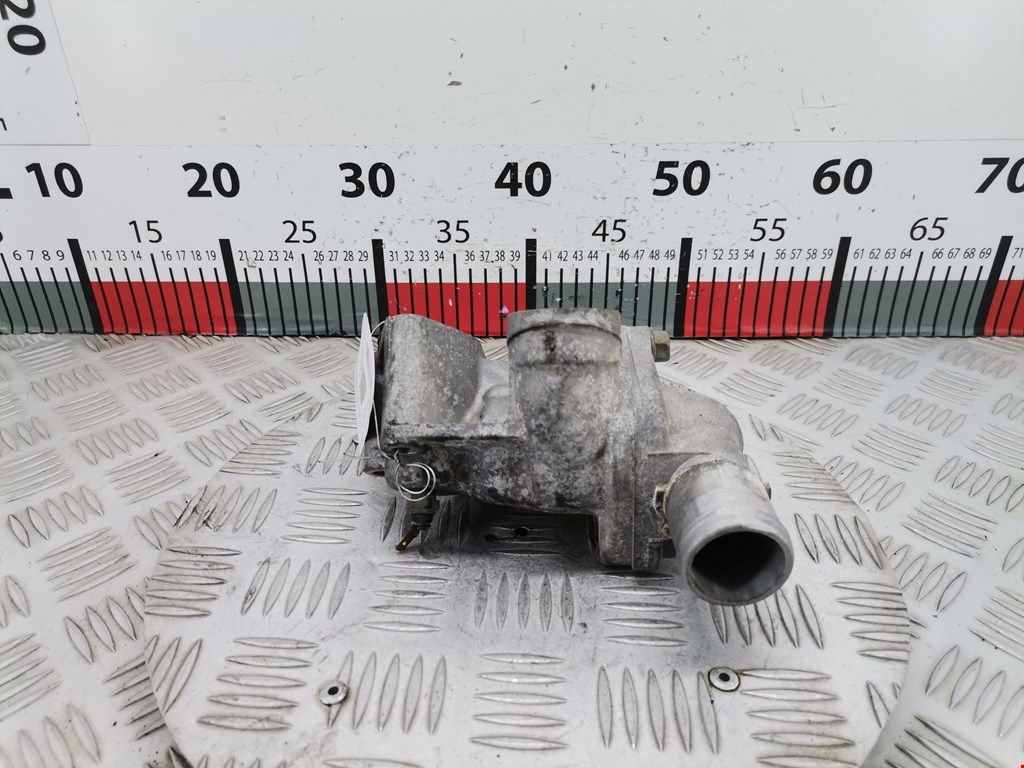 Корпус термостата MITSUBISHI Carisma 1995-1999