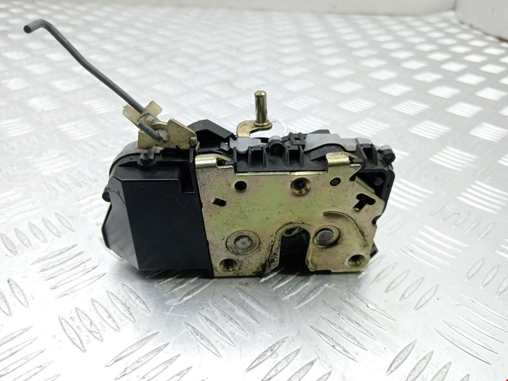 Замок двери передней правой CITROEN Xsara Picasso 1999-2012