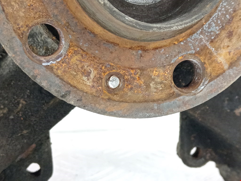 Ступица передняя левая VOLKSWAGEN Polo IV 2001-2009