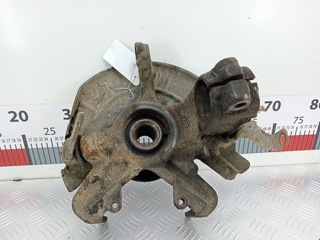 Ступица передняя левая VOLKSWAGEN Polo IV 2001-2009