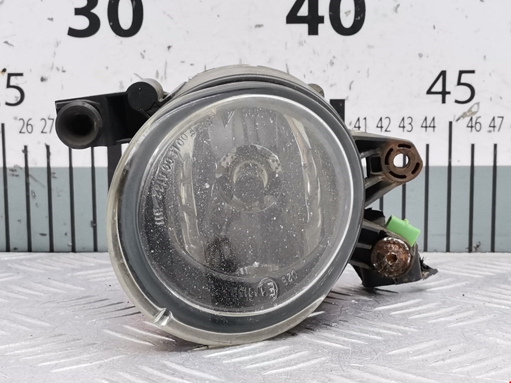 Фара противотуманная правая (ПТФ) AUDI A4 B6 2001-2005