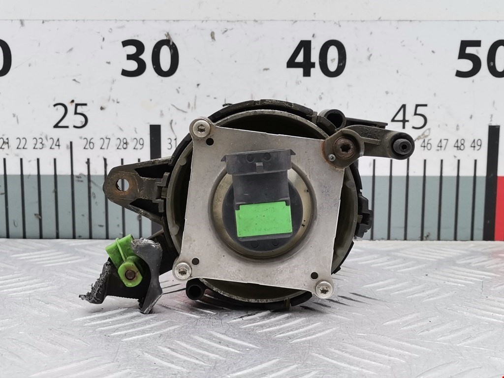 Фара противотуманная правая (ПТФ) AUDI A4 B6 2001-2005