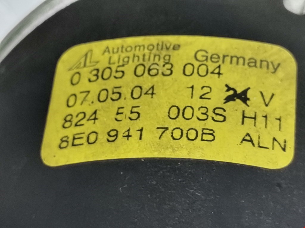 Фара противотуманная правая (ПТФ) AUDI A4 B6 2001-2005