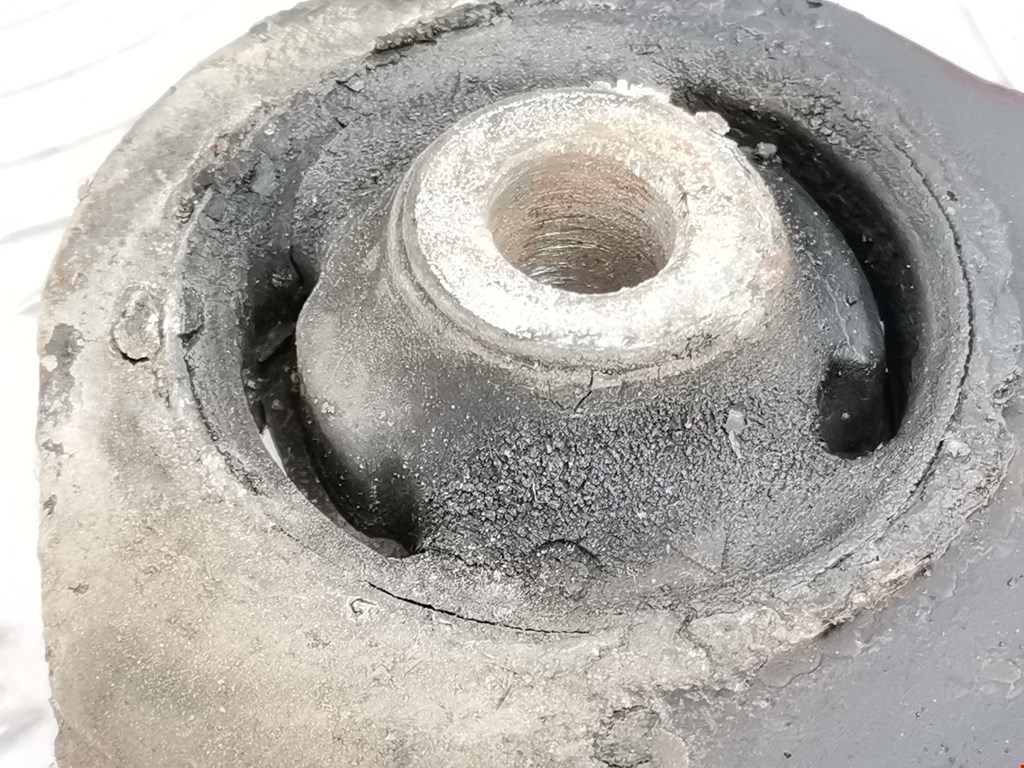 Рычаг передний левый VOLKSWAGEN Golf IV 1997-2003