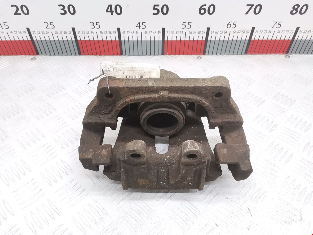 Суппорт передний правый BMW X5 (E70) (2006-2013)