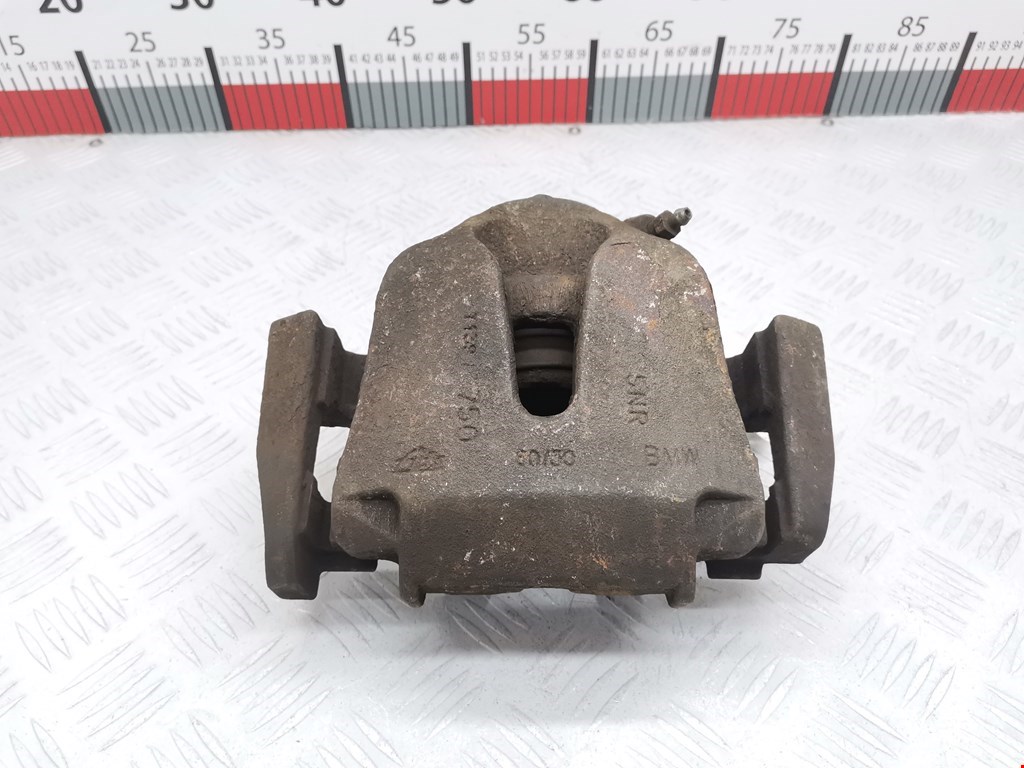 Суппорт передний правый BMW X5 E70 2007-2013